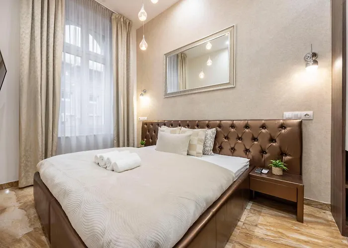 Luxe N' Charm Grand By Prestige Homes Lejlighed Budapest