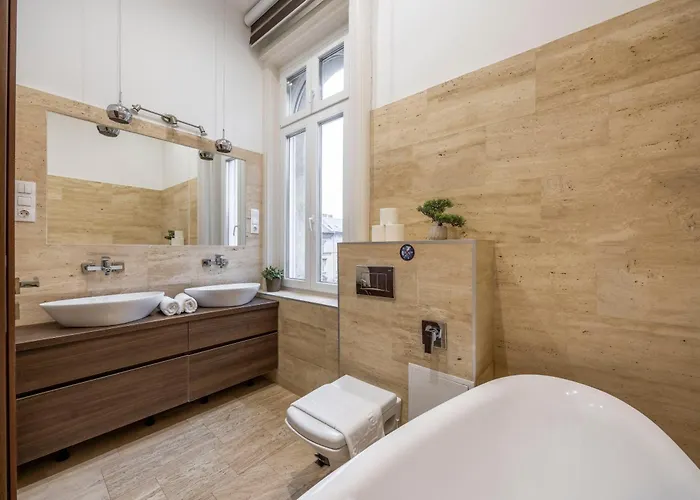 Luxe N' Charm Grand By Prestige Homes Budapest