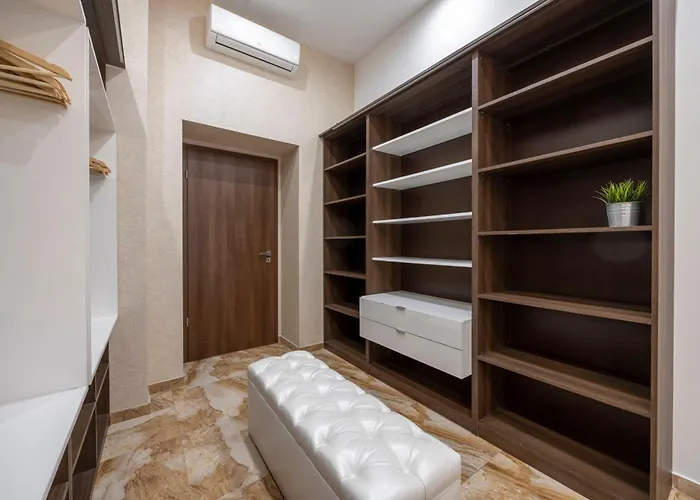 Luxe N' Charm Grand By Prestige Homes Apartament