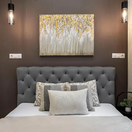 Luxe N' Charm Grand By Prestige Homes Будапешт